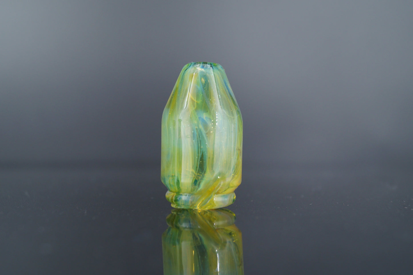 Pivot Spinner Top - Marbled Yellow*UV*