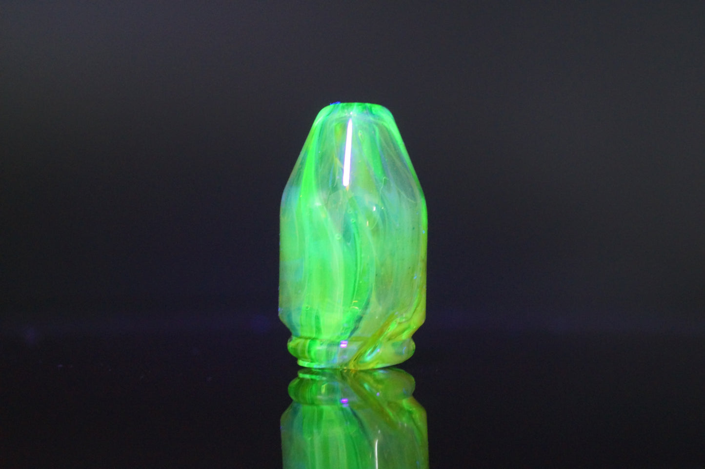 Pivot Spinner Top - Marbled Yellow*UV*