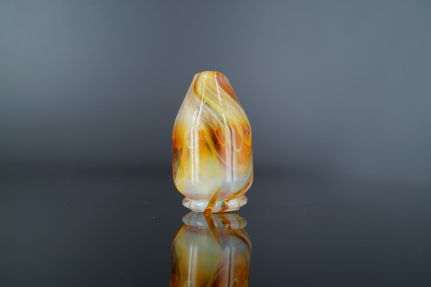 Pivot Spinner Top - Marbled Yellow Amber *UV*